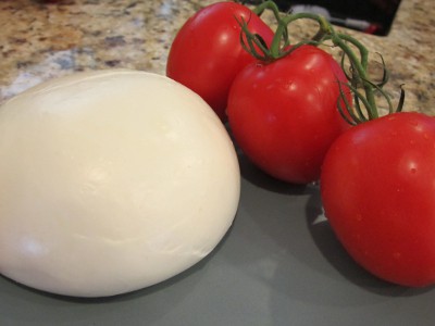 How to Make Homemade Mozzarella Cheese