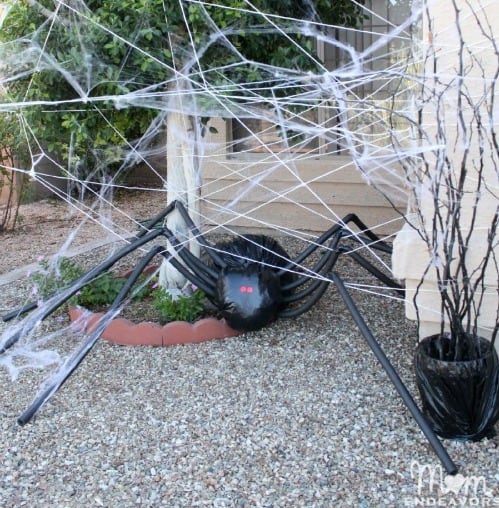 DIY halloween giant spider